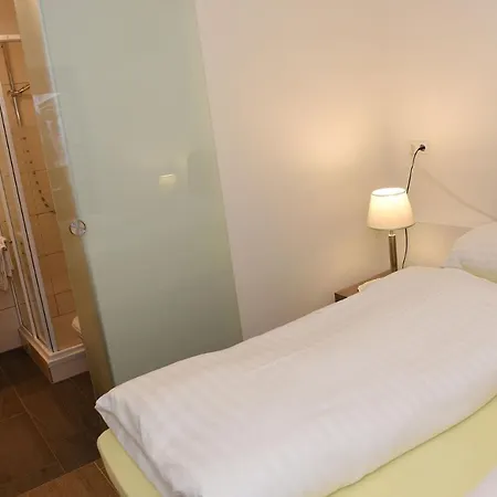 Haus Hoffmann 公寓 *