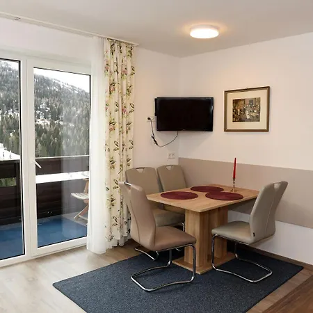 Haus Hoffmann * 索内纳尔佩·纳斯费尔德