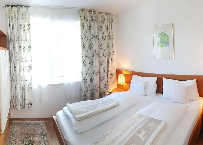 Haus Hoffmann アパート ゾンネンアルペ・ナスフェルト